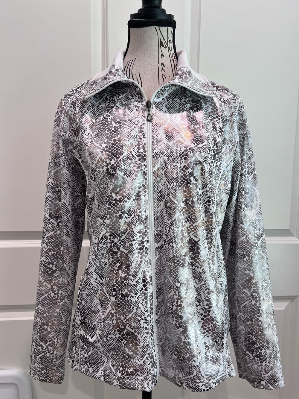 Ac-tiv-ology Metallic Snake-Print Zip Jacket, Large